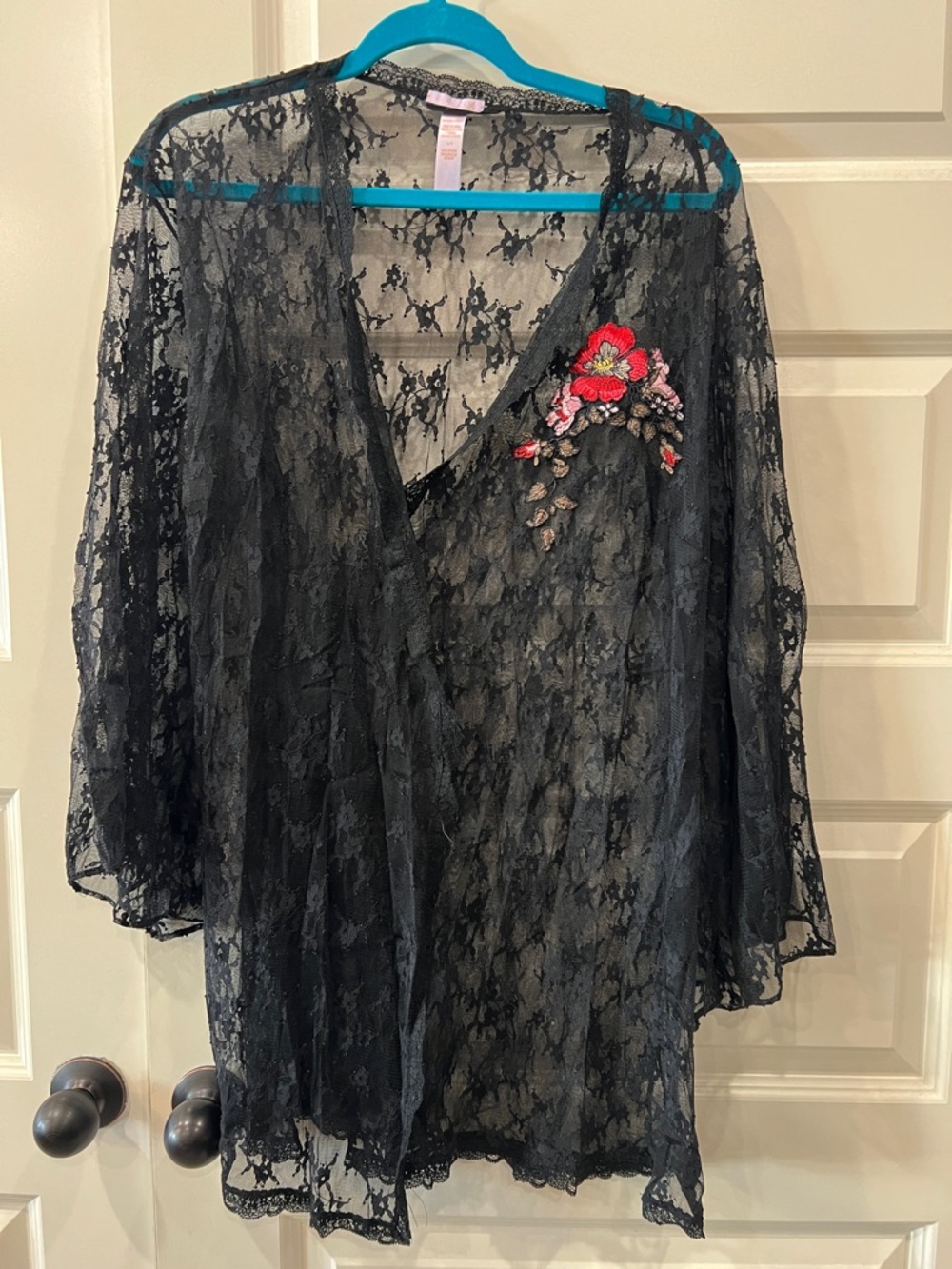 Savage Black Sheer Lace Kimono with Red Floral Applique Sz XL